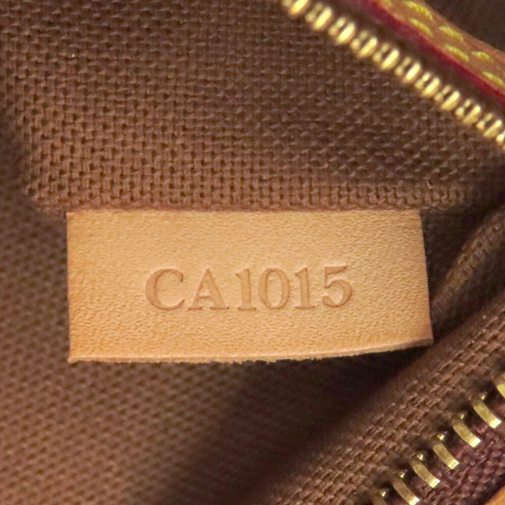 LOUIS VUITTON Authentic Brown Monogram Canvas Tote Bag - Picture 7 of 16